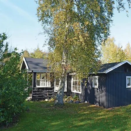 Two-bedroom Holiday Mimosevej 03 *